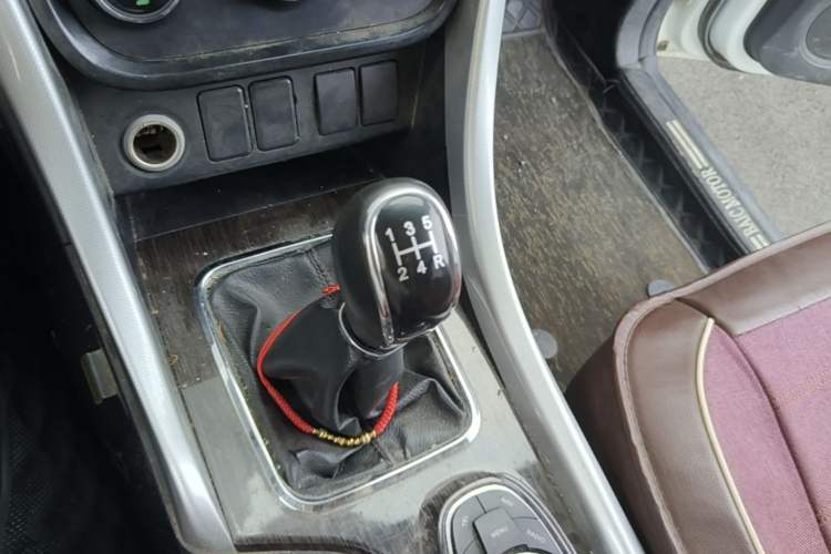 Used HYOSOW S3 2016 S3L 1.5L Manual Prestige Edition Gear Lever