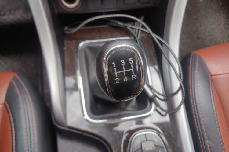 Used HYOSOW S3 2016 S3L 1.5L Manual Premium Edition Gear Lever