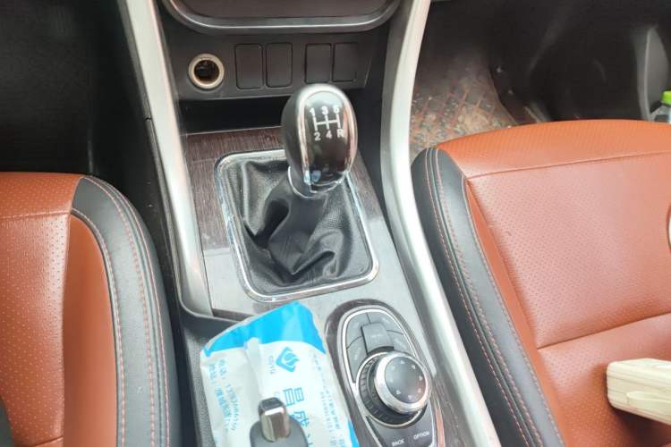 Used HYOSOW S3 2016 S3L 1.5L Manual Premium Edition Gear Lever
