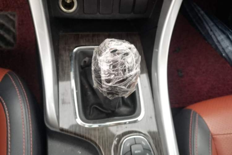 Used HYOSOW S3 2016 S3L 1.5L Manual Prestige Edition Gear Lever