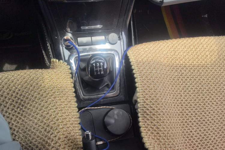Used HYOSOW S3 2016 1.5L Manual Comfort Version China V Gear Lever