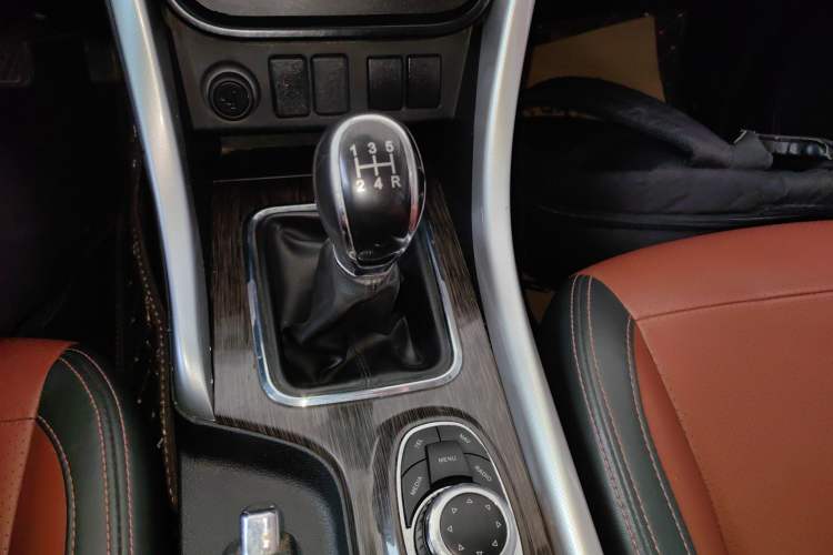 Used HYOSOW S3 2016 S3L 1.5L Manual Prestige Edition Gear Lever