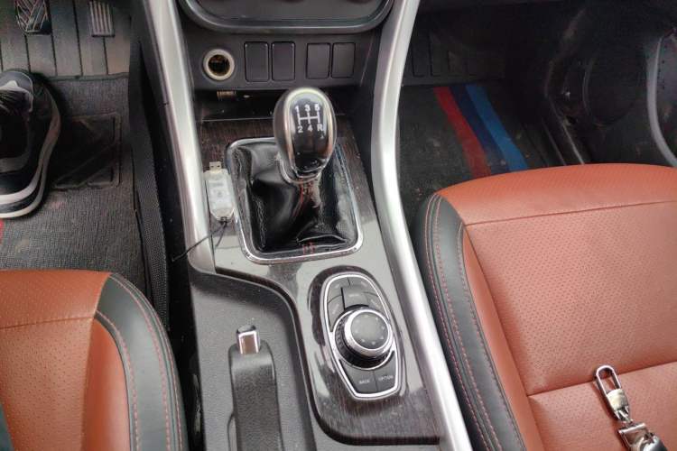 Used HYOSOW S3 2016 S3L 1.5L Manual Prestige Edition Gear Lever