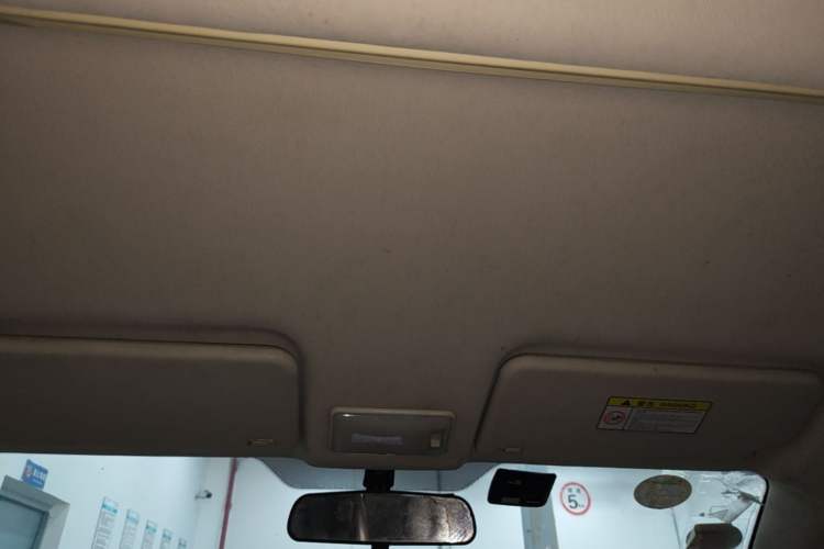 Used HYOSOW S3 2016 1.5L Manual Luxury Edition China IV Emission Standard Headliner