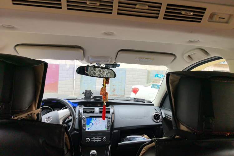 Used HYOSOW S3 2016 1.5L Manual Luxury Edition China IV Emission Standard Headliner