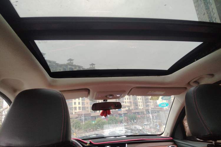 Used HYOSOW S3 2016 S3L 1.5L Manual Prestige Edition Headliner
