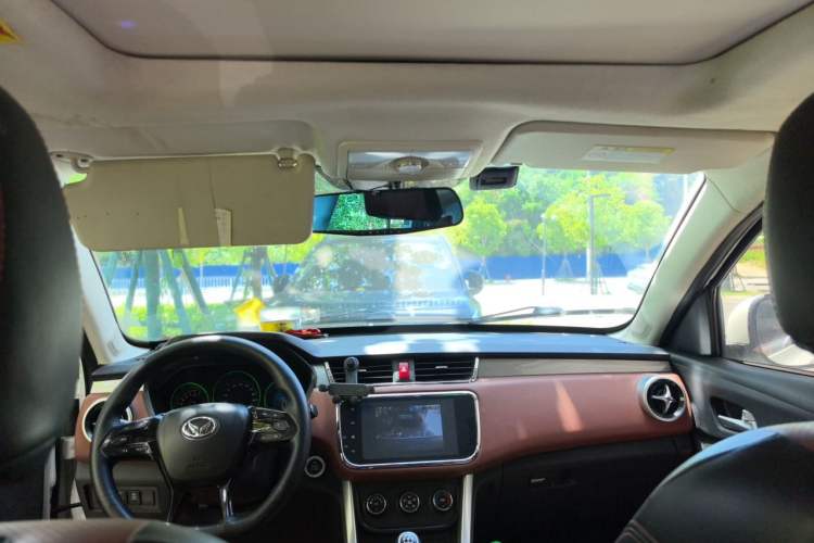 Used HYOSOW S3 2016 1.5L Manual Luxury Model China V Standard Headliner