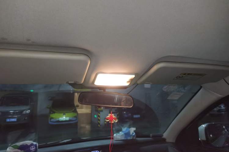 Used HYOSOW S3 2016 1.5L Manual Luxury Edition China IV Emission Standard Headliner
