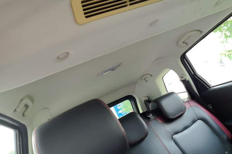 Used HYOSOW S3 2016 1.5L Manual Comfort Version China V Headliner