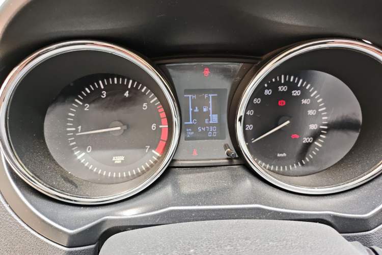 Used HYOSOW S3 2016 1.5L Manual Luxury Model China V Standard Instrument Cluster