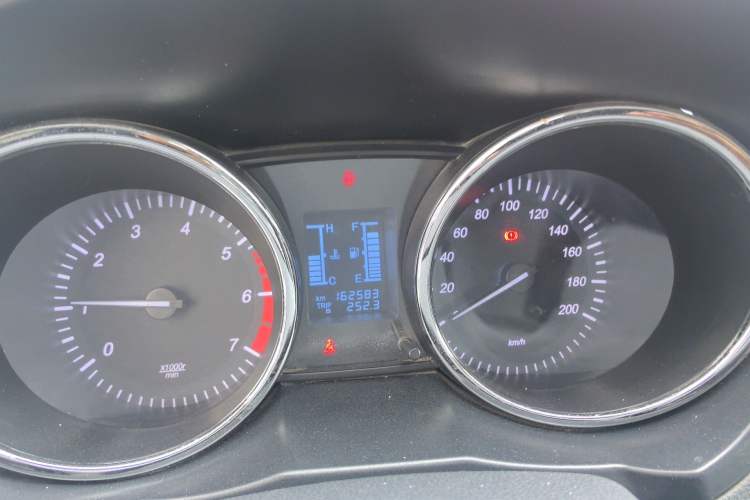 Used HYOSOW S3 2016 1.5L Manual Luxury Model China V Standard Instrument Cluster
