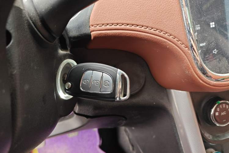 Used HYOSOW S3 2016 S3L 1.5L Manual Premium Edition Interior 1