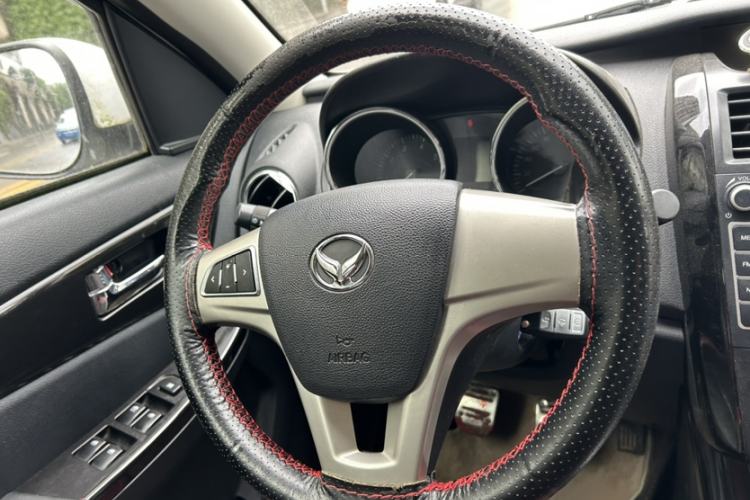 Used HYOSOW S3 2016 1.5L Manual Luxury Edition China IV Emission Standard Interior 1