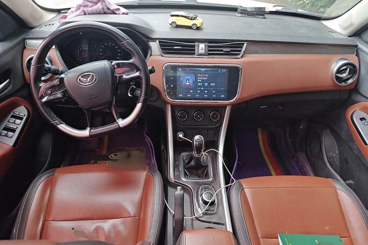 Used HYOSOW S3 2016 S3L 1.5L Manual Premium Edition Interior 2