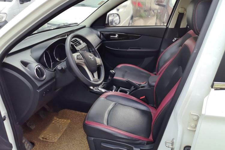 Used HYOSOW S3 2016 1.5L Manual Comfort Version China V Interior 2