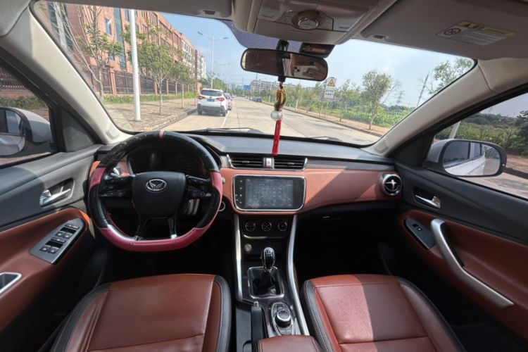 Used HYOSOW S3 2016 S3L 1.5L Manual Prestige Edition Interior 4
