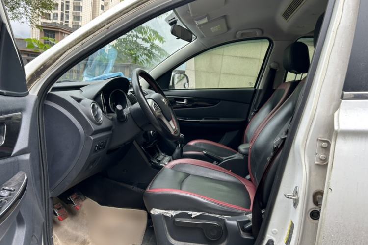 Used HYOSOW S3 2016 1.5L Manual Luxury Edition China IV Emission Standard Interior 4