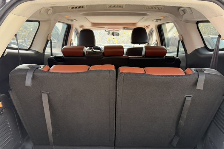 Used HYOSOW S3 2016 S3L 1.5L Manual Prestige Edition Interior 4
