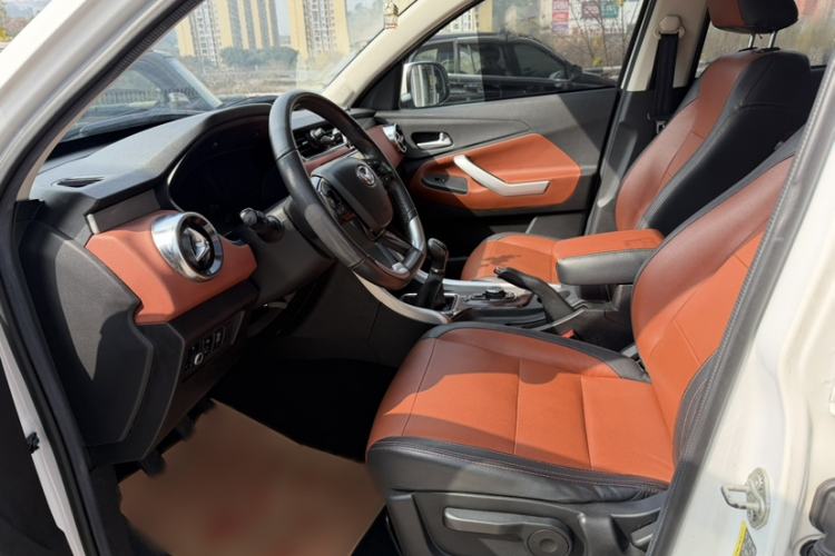 Used HYOSOW S3 2016 S3L 1.5L Manual Prestige Edition Interior 6