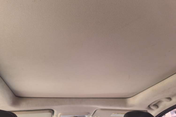 Used HYOSOW S3 2016 S3L 1.5L Manual Prestige Edition Interior 7