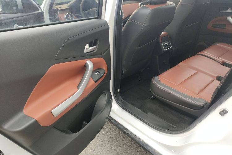Used HYOSOW S3 2016 S3L 1.5L Manual Prestige Edition Interior 7
