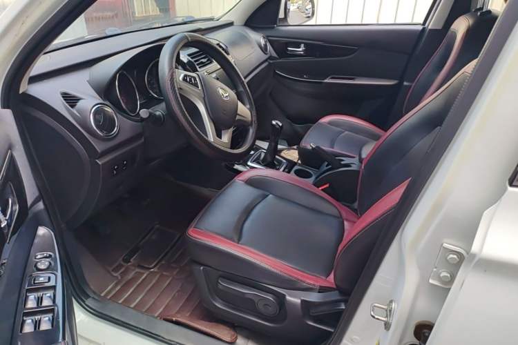 Used HYOSOW S3 2016 1.5L Manual Comfort Version China IV Emission Standard Left Front Seat