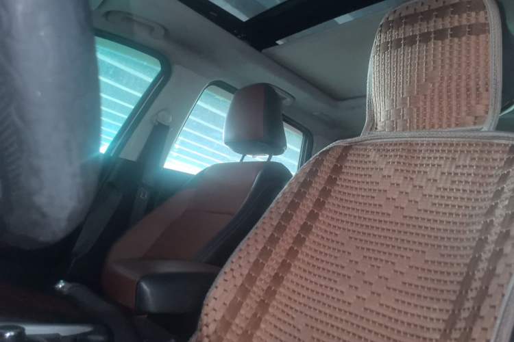 Used HYOSOW S3 2016 S3L 1.5L Manual Premium Edition Left Front Seat