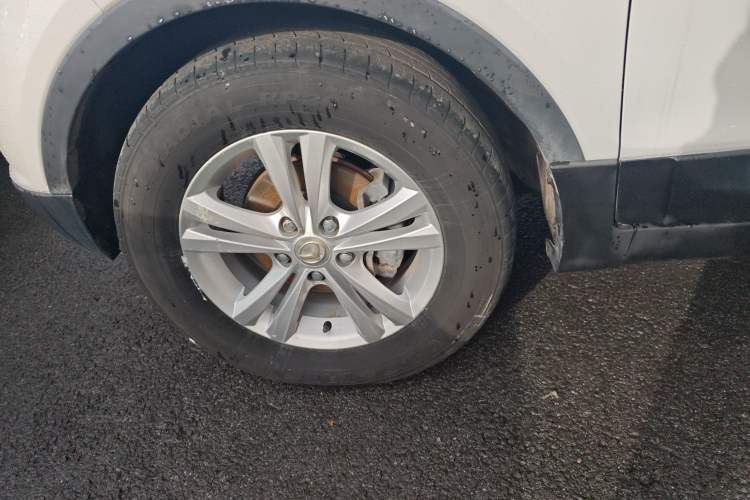 Used HYOSOW S3 2016 1.5L Manual Luxury Model China V Standard Left Front Wheel Hub