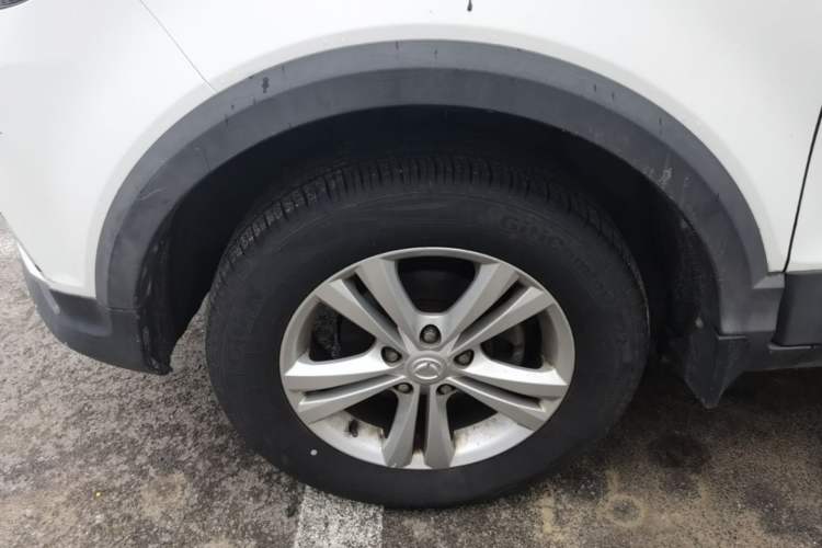 Used HYOSOW S3 2016 S3L 1.5L Manual Premium Edition Left Front Wheel Hub