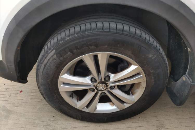 Used HYOSOW S3 2016 S3L 1.5L Manual Premium Edition Left Front Wheel Hub