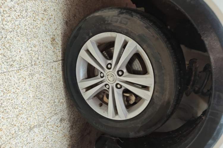 Used HYOSOW S3 2016 S3L 1.5L Manual Prestige Edition Left Front Wheel Hub