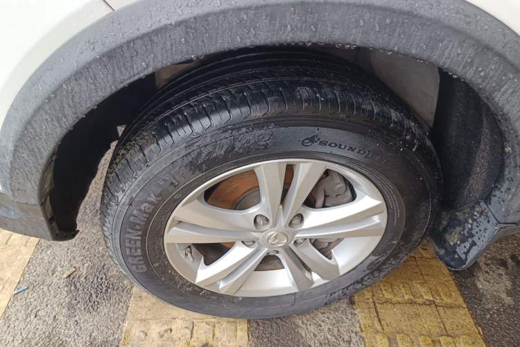 Used HYOSOW S3 2016 S3L 1.5L Manual Prestige Edition Left Front Wheel Hub