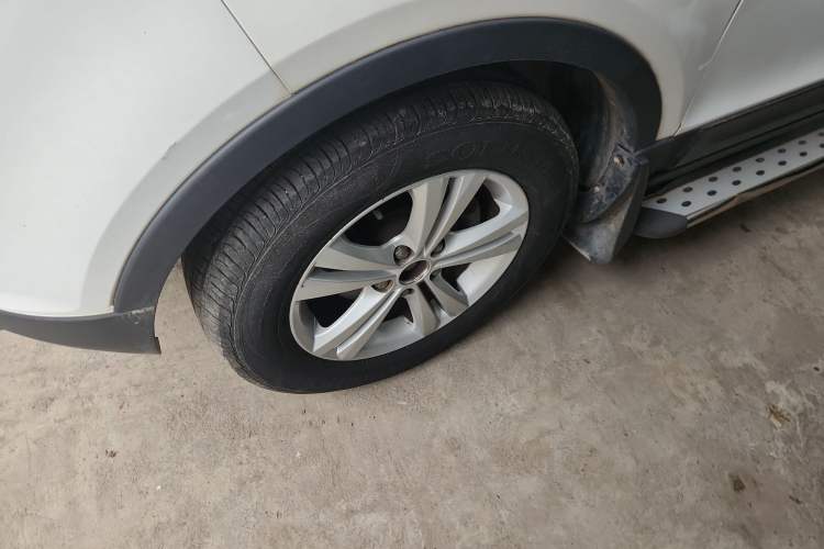 Used HYOSOW S3 2016 1.5L Manual Entrepreneurship Model Left Front Wheel Hub