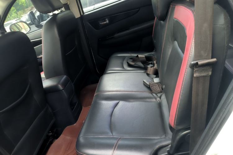 Used HYOSOW S3 2016 1.5L Manual Comfort Version China IV Emission Standard Left Rear Seat