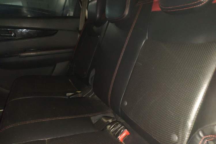 Used HYOSOW S3 2016 1.5L Manual Luxury Model China V Standard Left Rear Seat