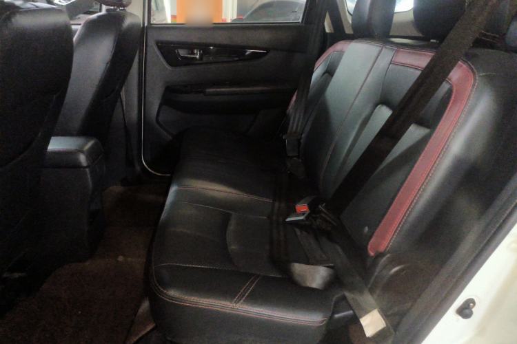 Used HYOSOW S3 2016 1.5L Manual Luxury Edition China IV Emission Standard Left Rear Seat