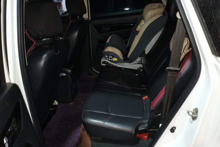 Used HYOSOW S3 2016 1.5L Manual Comfort Version China IV Emission Standard Left Rear Seat