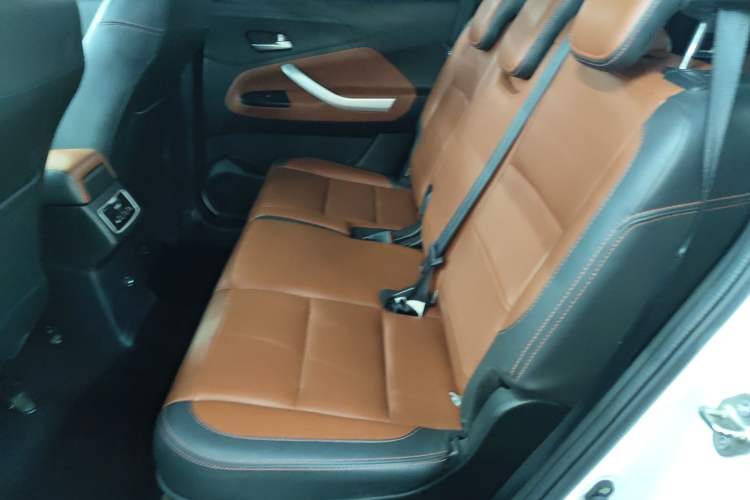 Used HYOSOW S3 2016 S3L 1.5L Manual Prestige Edition Left Rear Seat