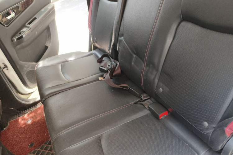 Used HYOSOW S3 2016 1.5L Manual Comfort Version China IV Emission Standard Left Rear Seat