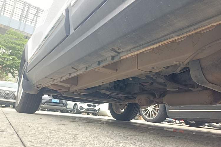 Used HYOSOW S3 2016 S3L 1.5L Manual Prestige Edition Left Side Sill