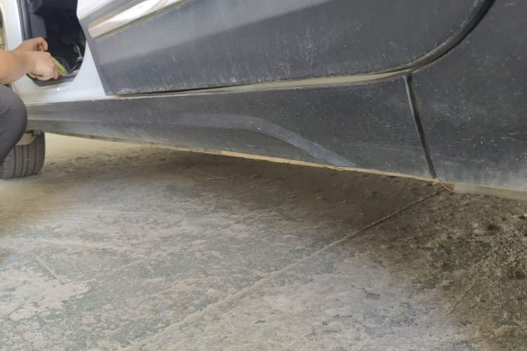 Used HYOSOW S3 2016 S3L 1.5L Manual Prestige Edition Left Side Sill