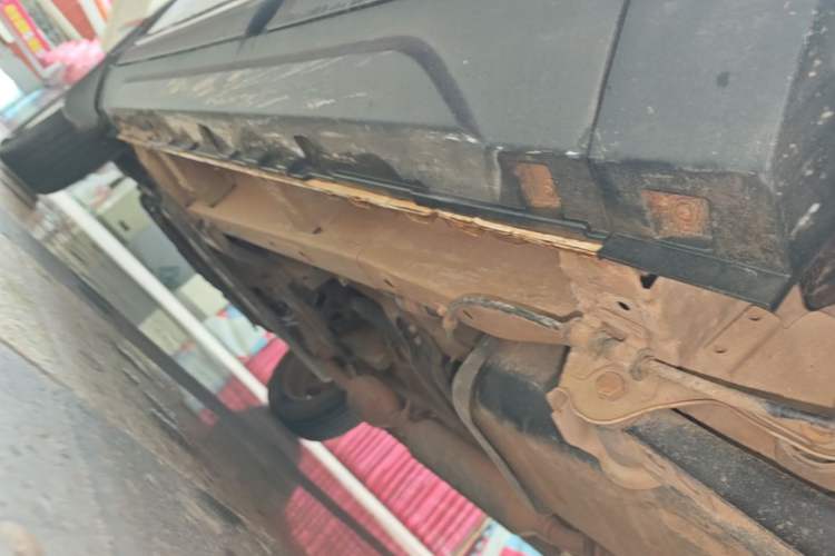 Used HYOSOW S3 2016 S3L 1.5L Manual Prestige Edition Left Side Sill