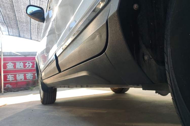 Used HYOSOW S3 2016 S3L 1.5L Manual Premium Edition Left Side Sill