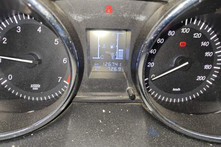 Used HYOSOW S3 2016 1.5L Manual Entrepreneurship Model Odometer Close Up