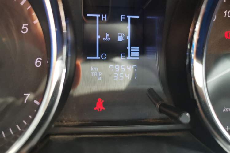 Used HYOSOW S3 2016 1.5L Manual Comfort Version China IV Emission Standard Odometer Close Up
