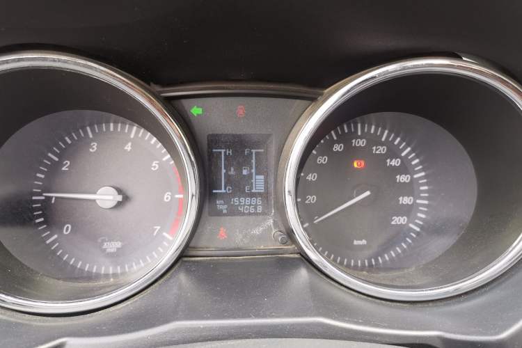 Used HYOSOW S3 2016 1.5L Manual Luxury Edition China IV Emission Standard Odometer Close Up