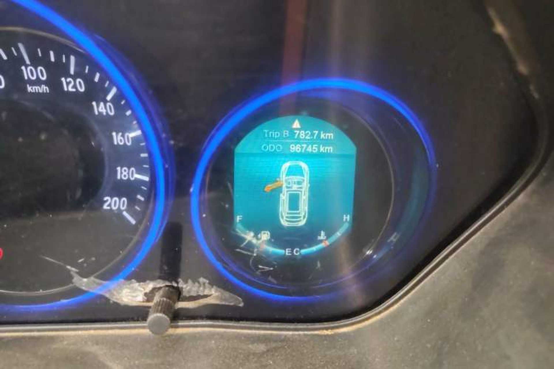Used HYOSOW S3 2016 S3L 1.5L Manual Prestige Edition Odometer Close Up