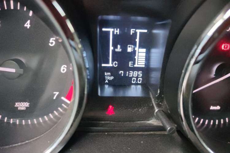 Used HYOSOW S3 2016 1.5L Manual Comfort Version China IV Emission Standard Odometer Close Up