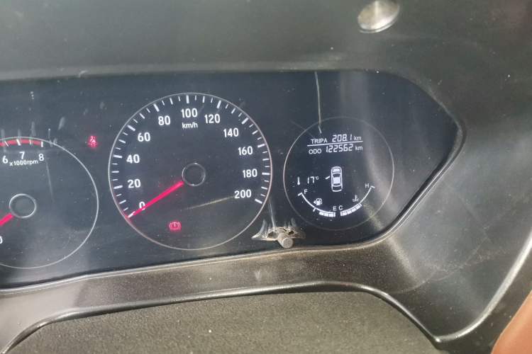 Used HYOSOW S3 2016 S3L 1.5L Manual Premium Edition Odometer Close Up
