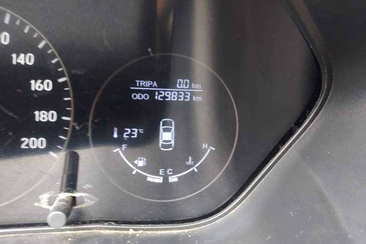Used HYOSOW S3 2016 S3L 1.5L Manual Prestige Edition Odometer Close Up